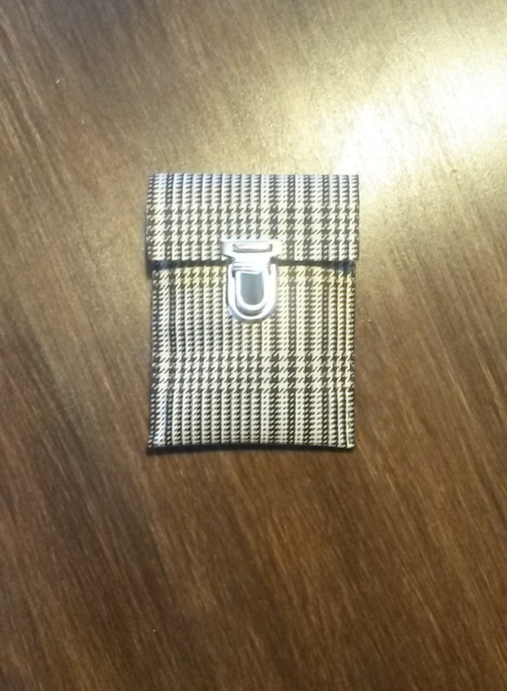 Pochette clippée